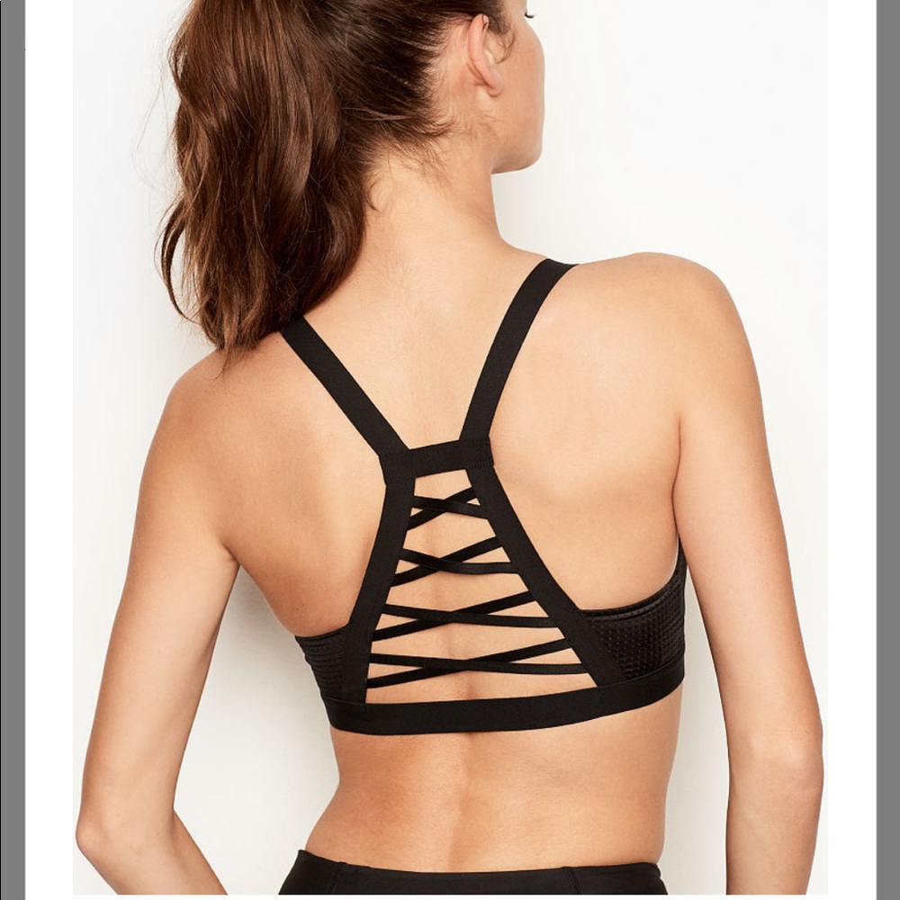 Victoria secret sport caged 32C - Picture 3 of 7
